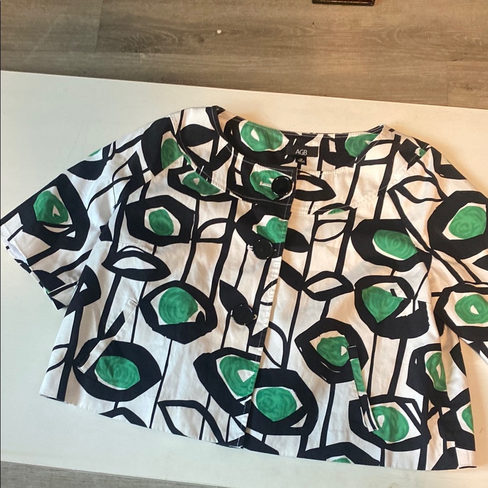 Black and Green Patterned Crop Jacket